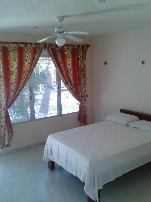 Las Cabanas Del Doctor Mahahual Exterior photo