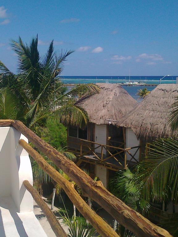 Las Cabanas Del Doctor Mahahual Exterior photo