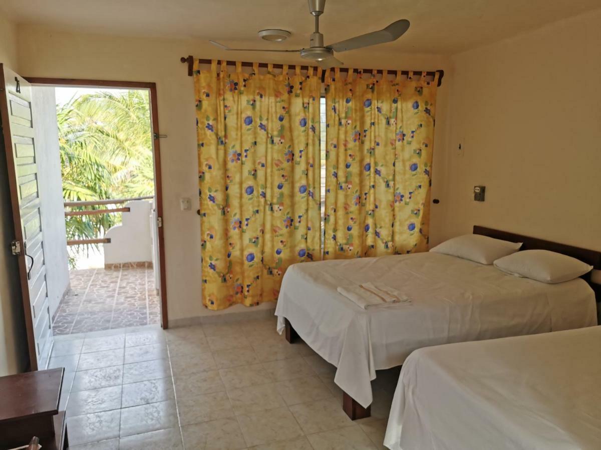 Las Cabanas Del Doctor Mahahual Exterior photo