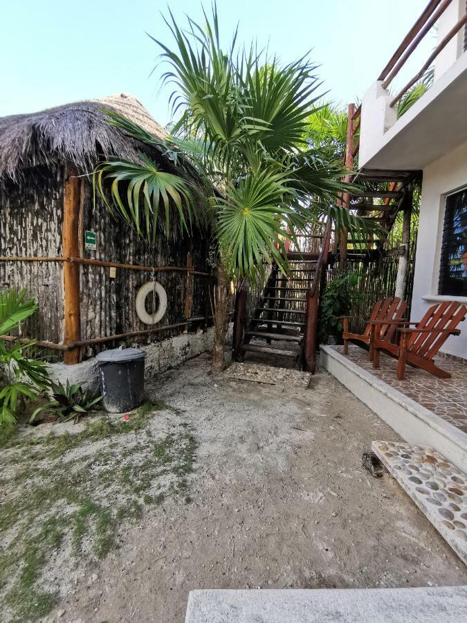 Las Cabanas Del Doctor Mahahual Exterior photo