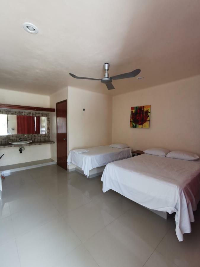 Las Cabanas Del Doctor Mahahual Exterior photo