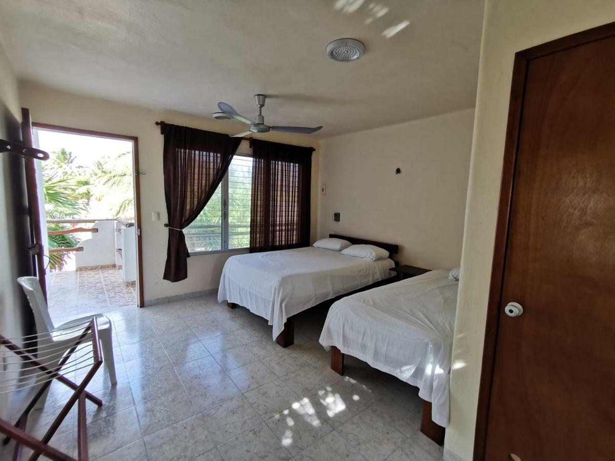 Las Cabanas Del Doctor Mahahual Exterior photo